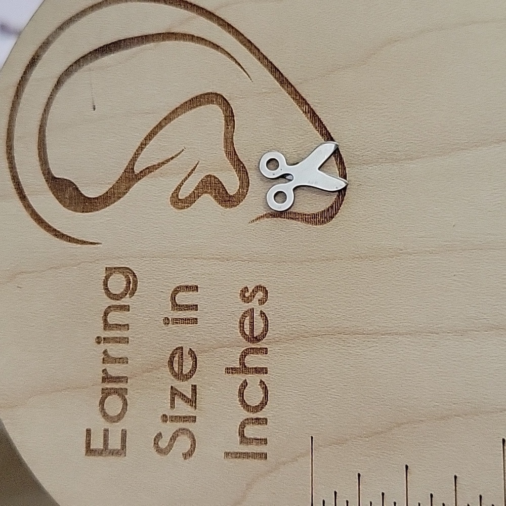 Hair Stylist Barber Stud Earrings, unisex - Picture 2 of 5